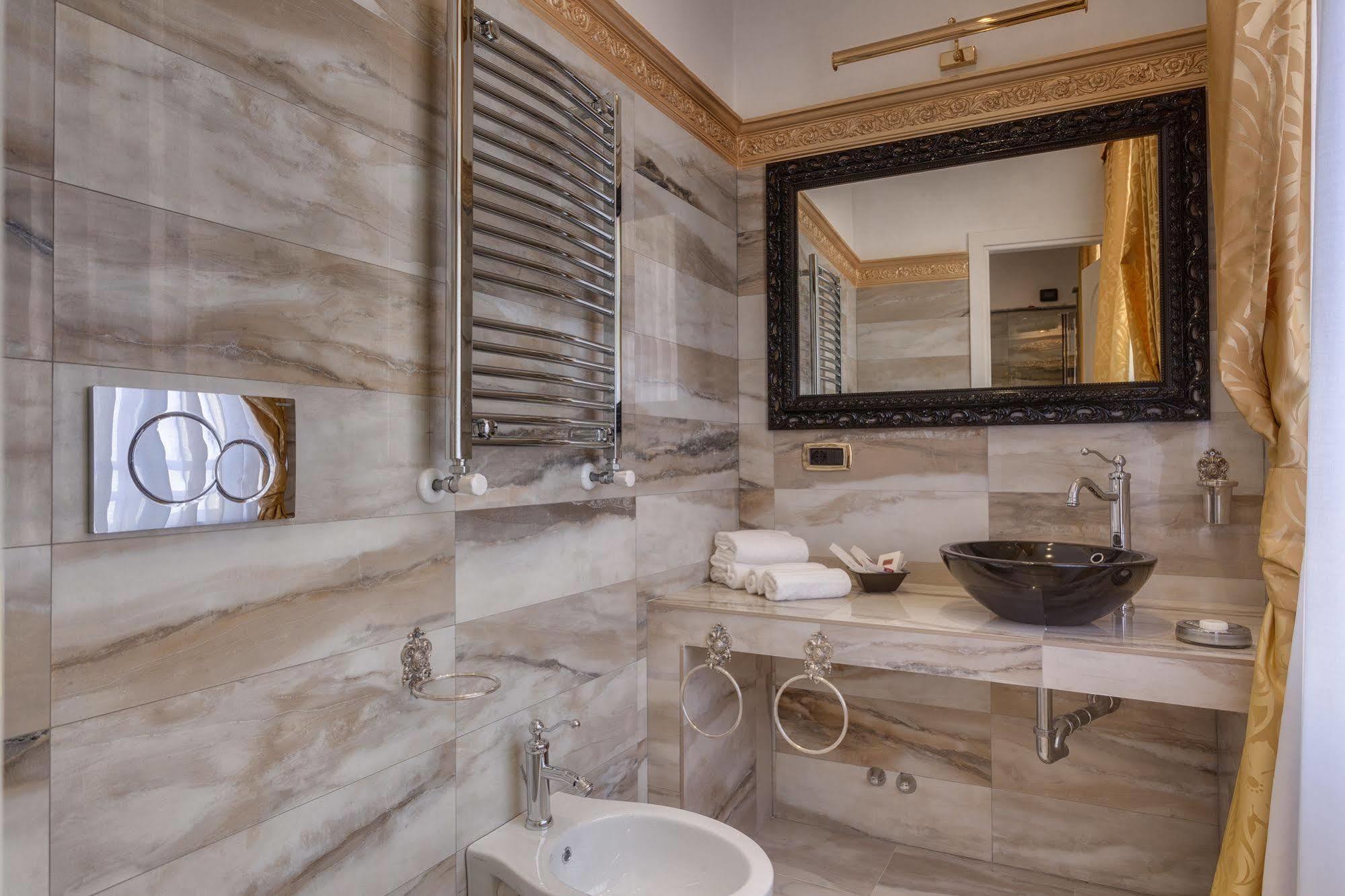 Tolentino Suites روما المظهر الخارجي الصورة