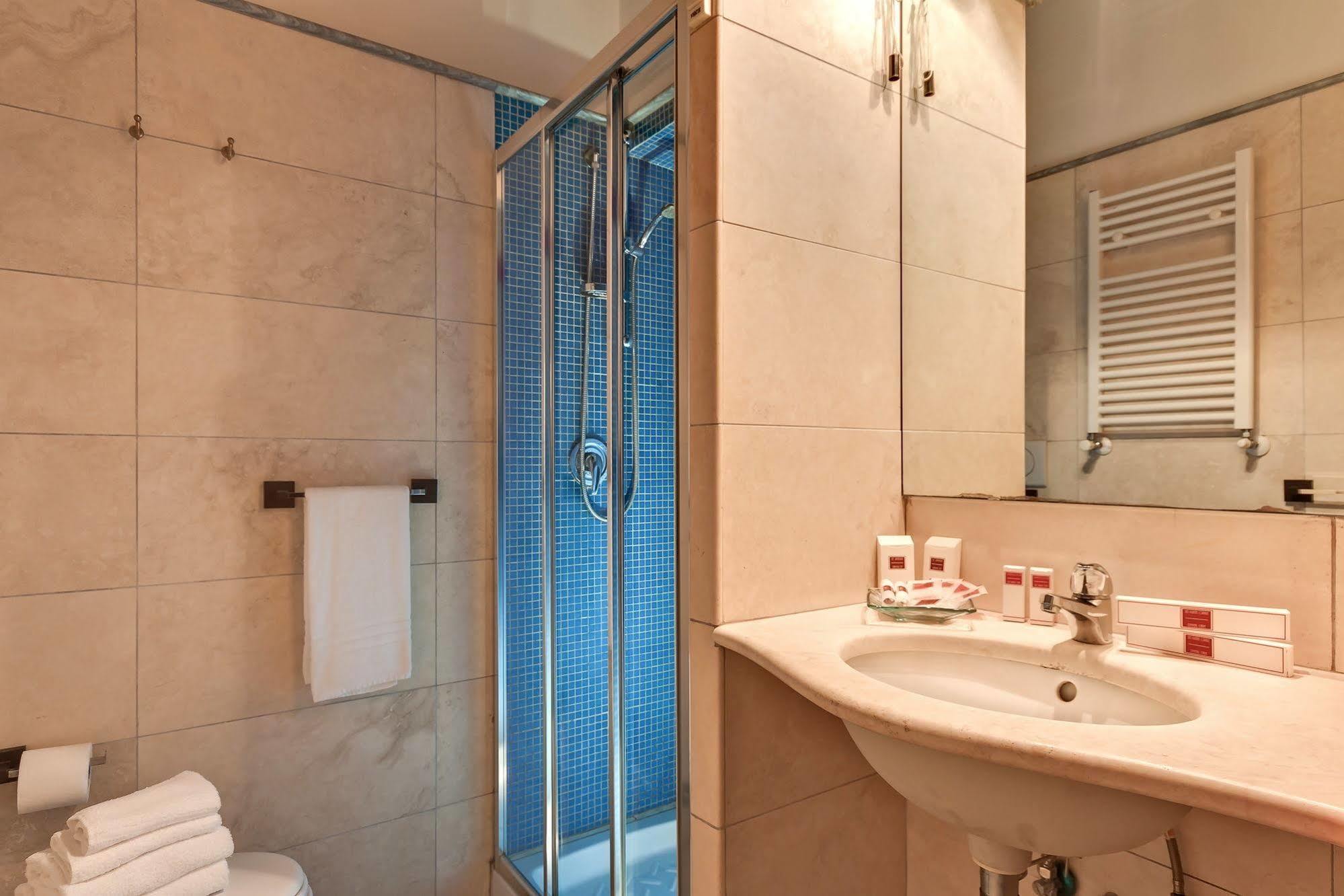 Tolentino Suites روما المظهر الخارجي الصورة