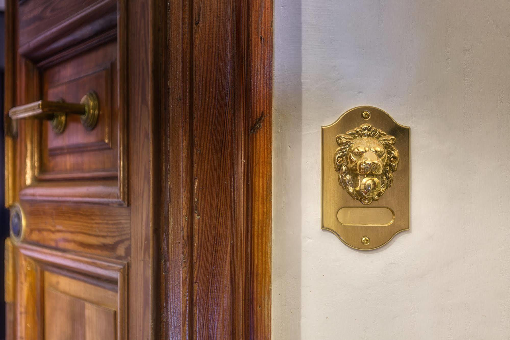 Tolentino Suites روما المظهر الخارجي الصورة